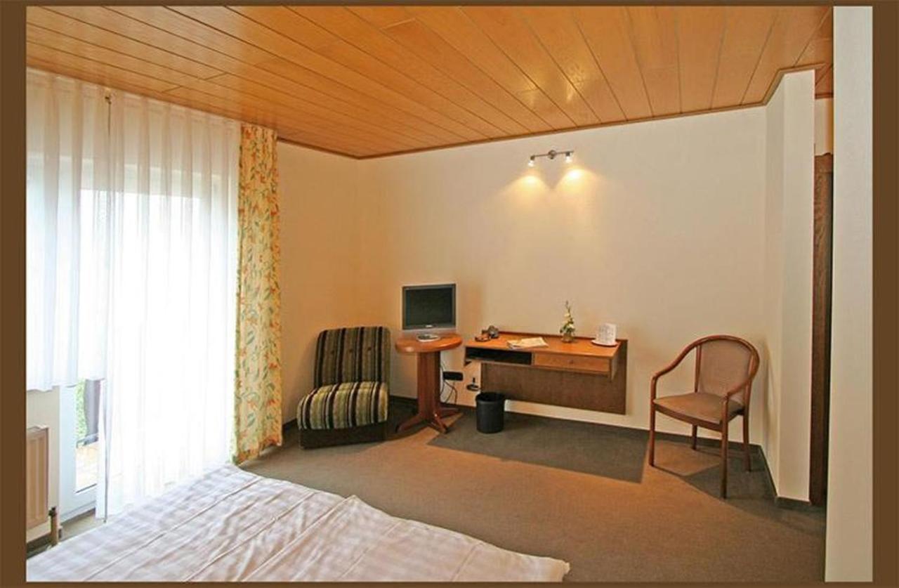Hotel Zur Krone Ronneburg  المظهر الخارجي الصورة