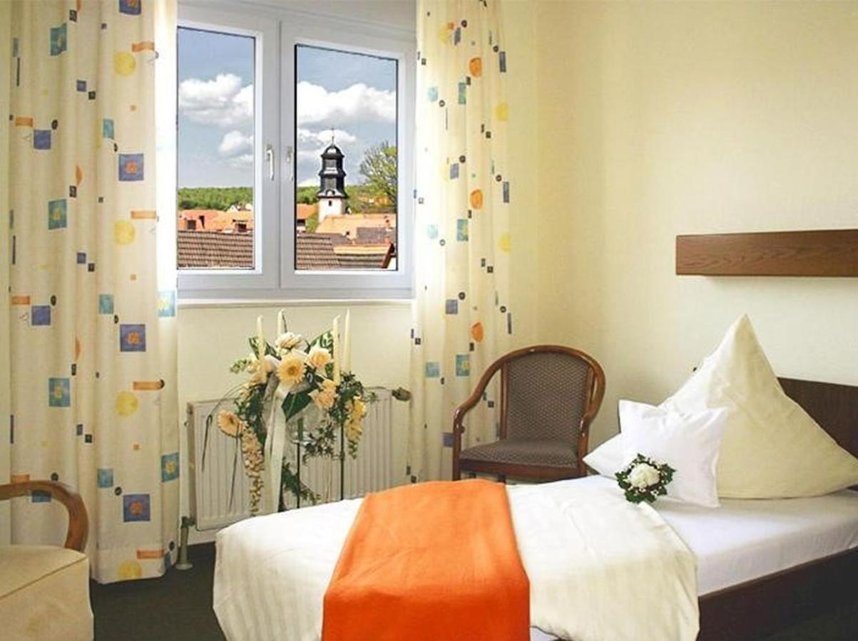 Hotel Zur Krone Ronneburg  المظهر الخارجي الصورة
