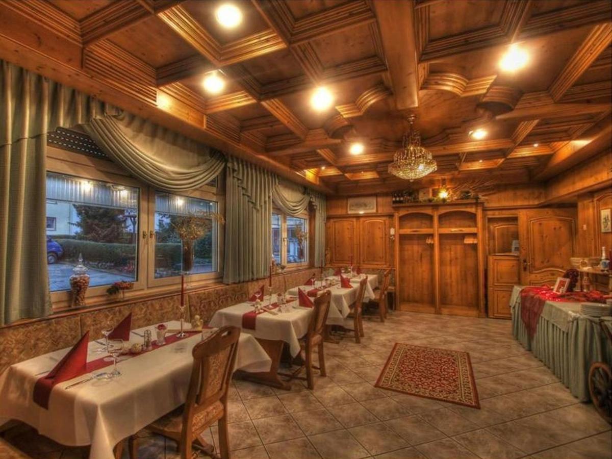 Hotel Zur Krone Ronneburg  المظهر الخارجي الصورة