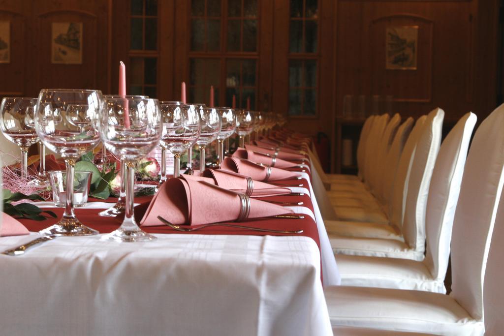 Hotel Zur Krone Ronneburg  المظهر الخارجي الصورة