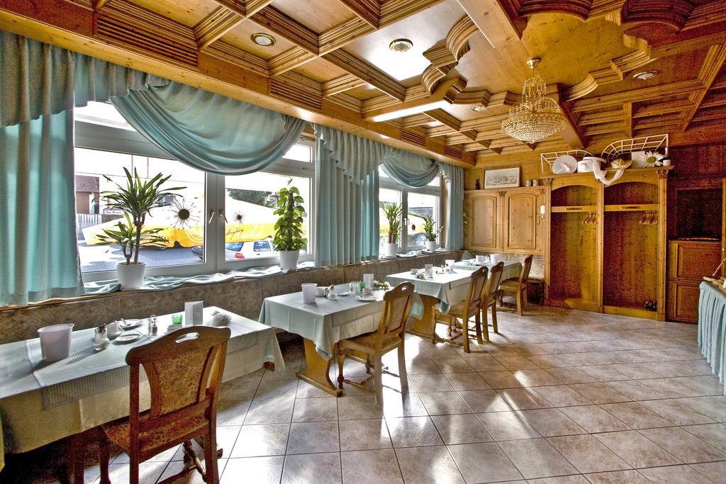 Hotel Zur Krone Ronneburg  المظهر الخارجي الصورة